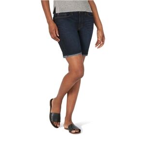 Lee NWT Midrise Bermuda Regular Fit Devotion Dark Wash Short 583
